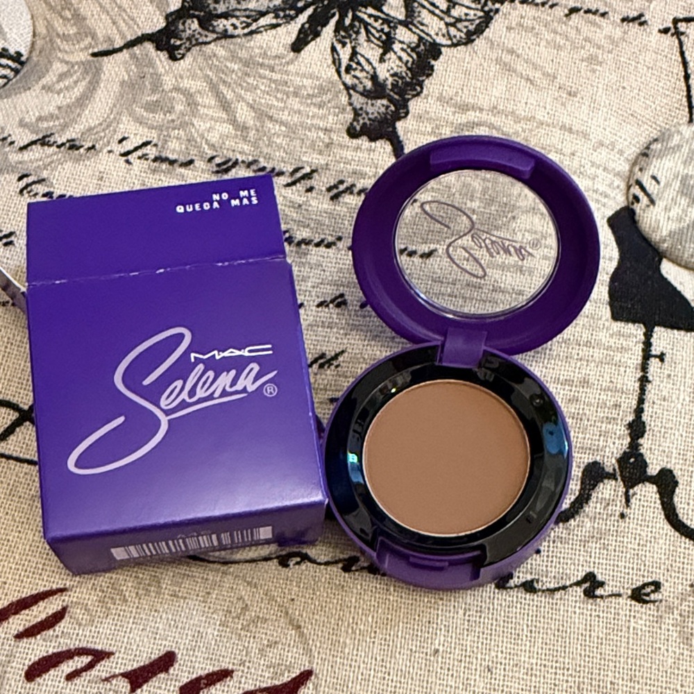 MAC Cosmetics Selena Collection Brown Eyeshadow